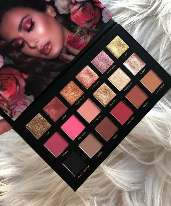 Favon Rose Gold Professional Eyeshadow Palette | Grocsy
