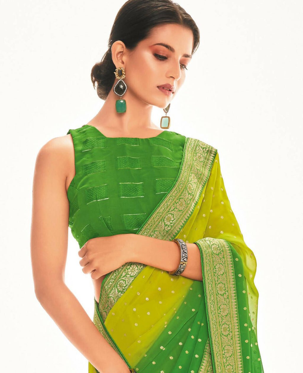 Green Georgette Foil Printed Saree With Unstitched Blouse Piece - Nitya | Grocsy