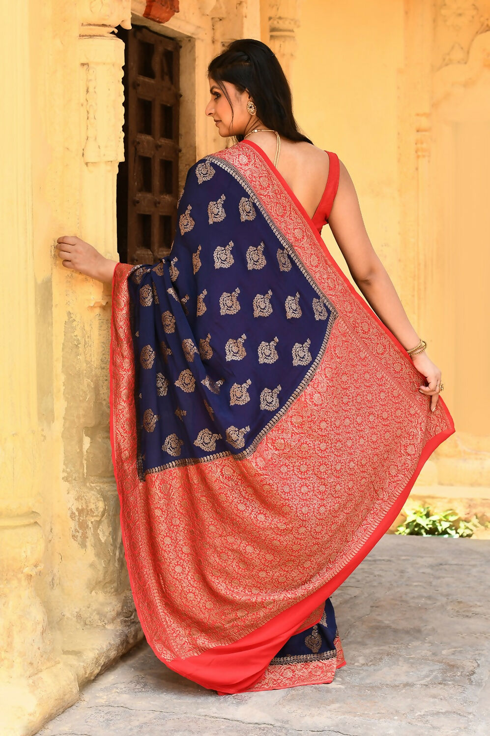 Joban Fashion Navy Blue Crepe Chiffon Pure Handloom Banarasi Silk Saree | Grocsy