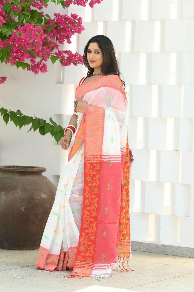 Beatitude White Slub Cotton Floral Jamdani Saree | Grocsy