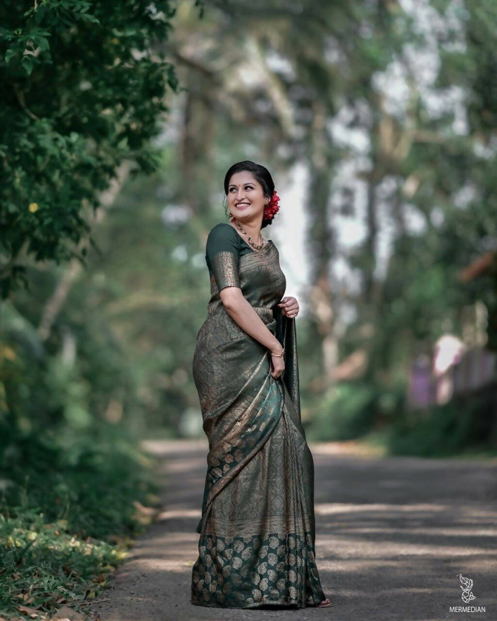 DEIANA'S Beautiful Designer Golden zari Soft Lichi Silk Saree - Green | Grocsy