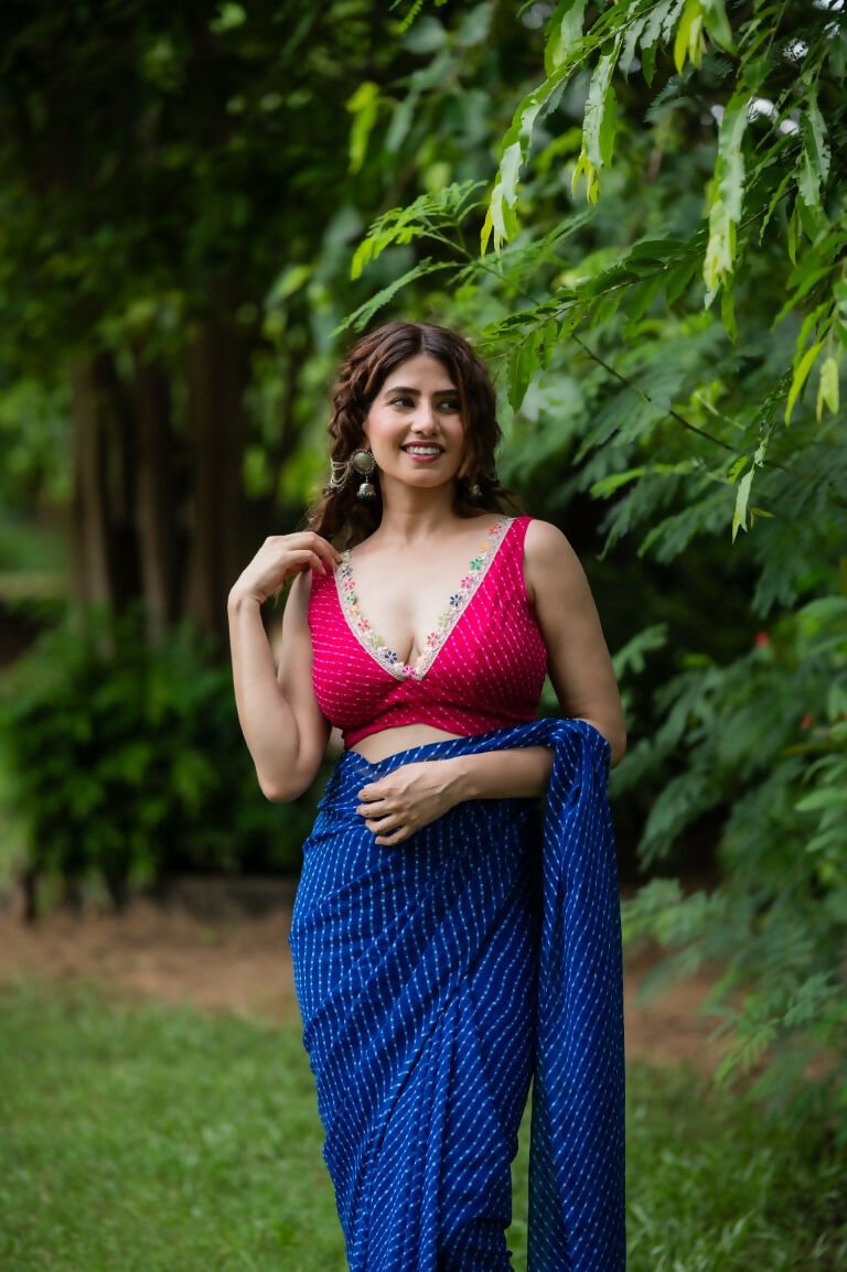 Amodini Designer Studio Women's Rani Pink Chinon Lehriya Sleeveless Blouse | Grocsy