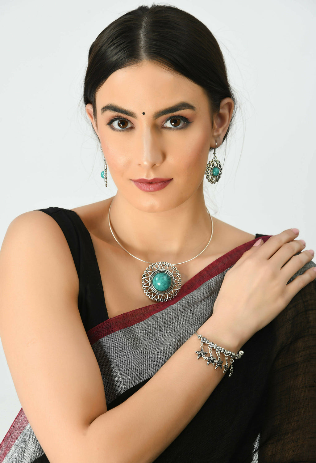 Mominos Fashion Johar Kamal Oxidised Silver-Plated Stone Work Necklace Handicraft | Grocsy