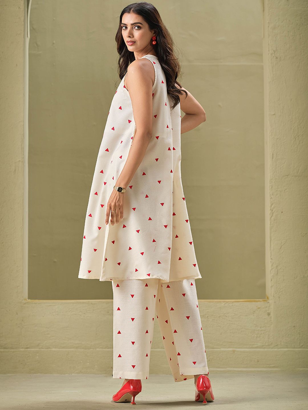Sangria Off White Geometric Printed Round Neck A-Line Pure Cotton Kurta With Palazzos | Grocsy