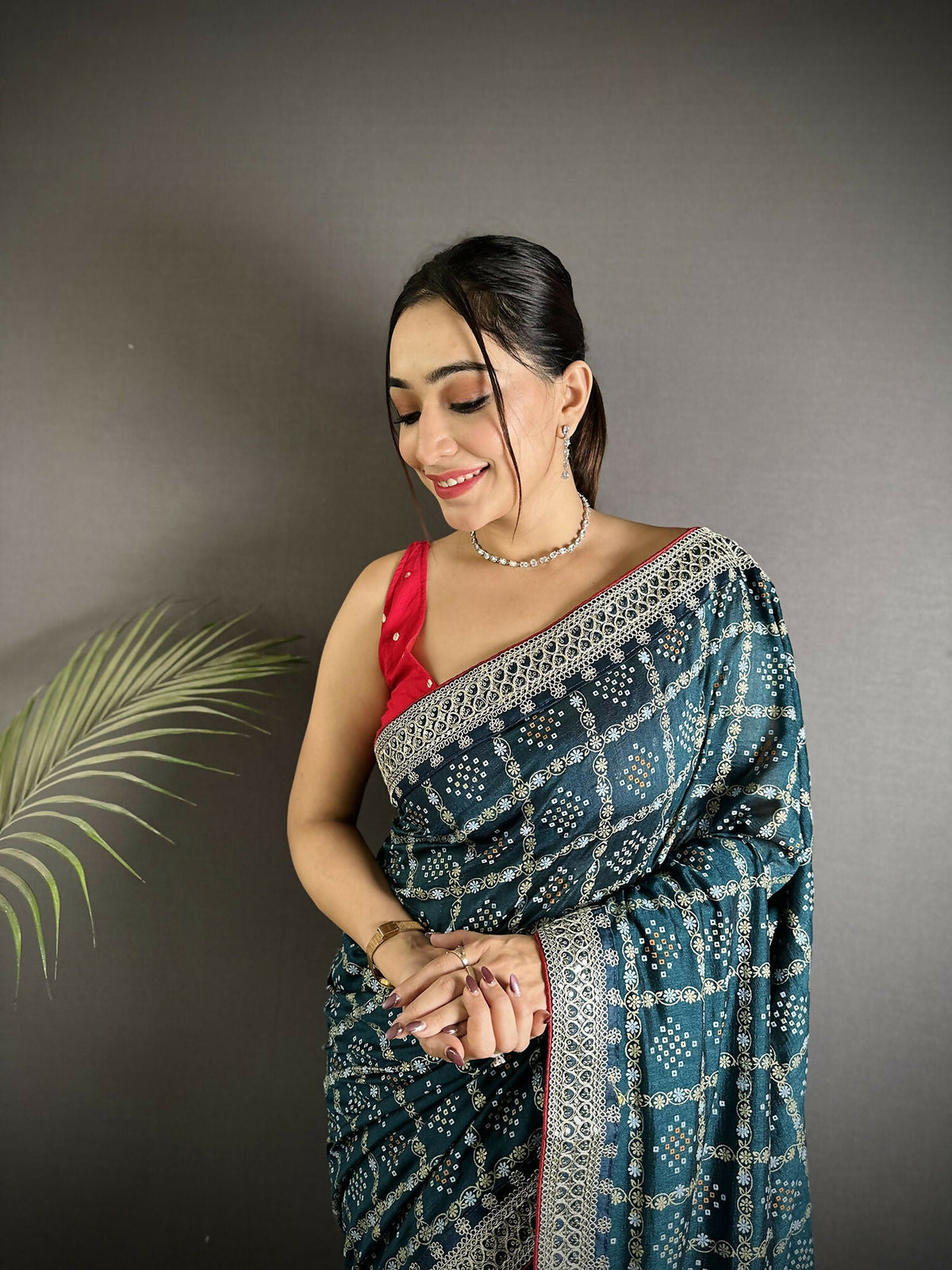 Joban Fashion Navy Blue Bandhej Bandhani Vichitra Silk Bandhani Prints Saree | Grocsy