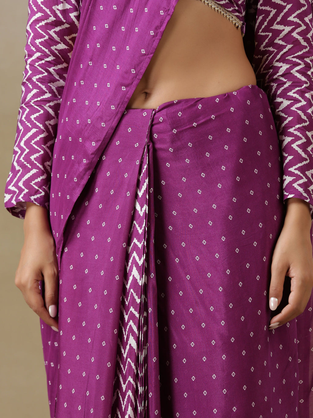 trueBrowns Purple Bandhani Printed Silk Ready to Wear Saree with Belt | Grocsy