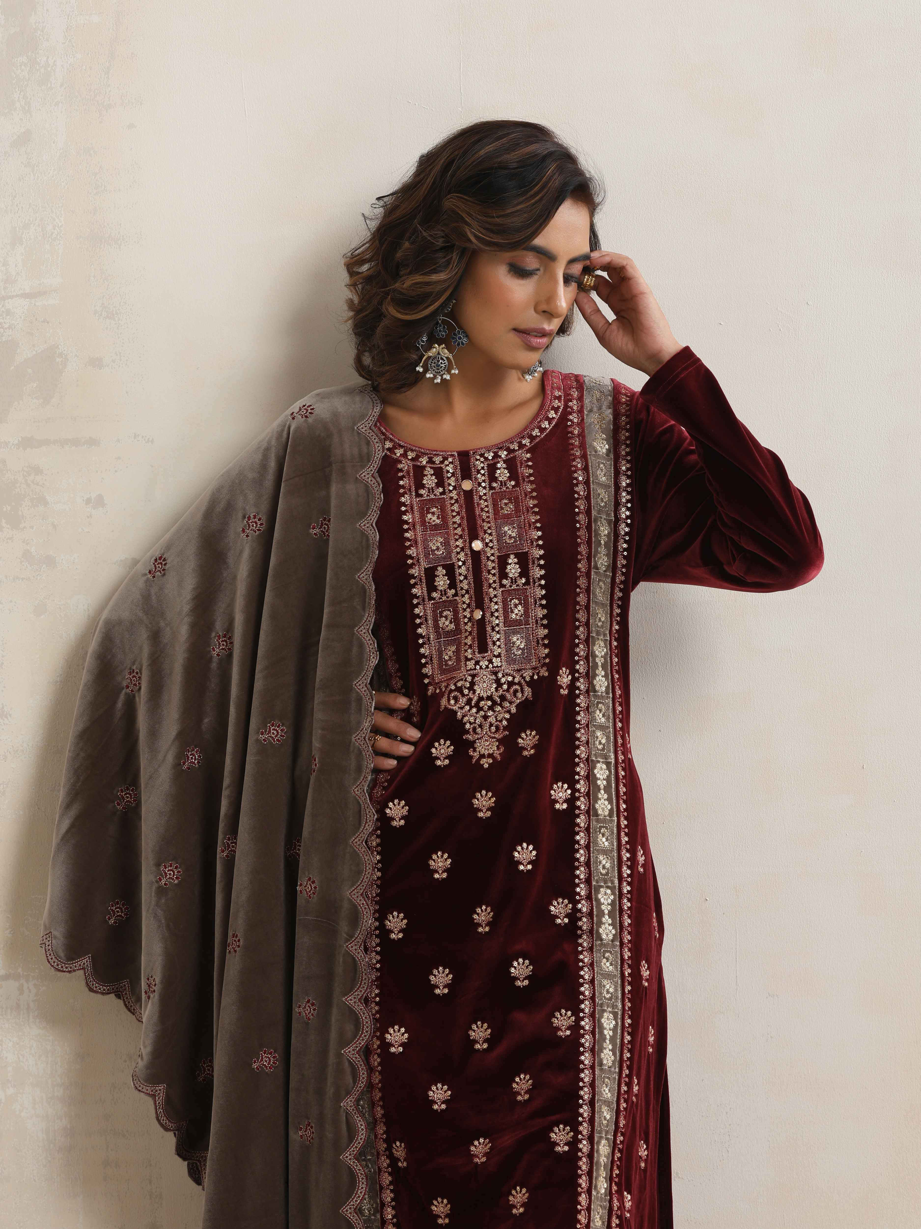 trueBrowns Maroon Velvet Embroidered Kurta Pant Dupatta Set | Grocsy