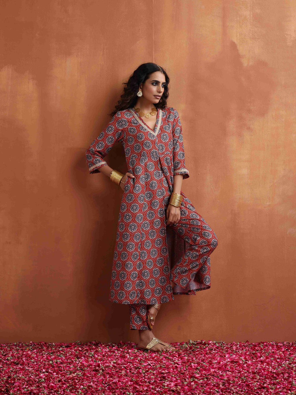 trueBrowns Rust Ajrak Print Slit Kurta Set | Grocsy