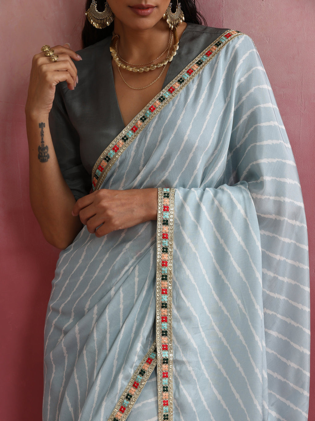 trueBrowns Grey Muslin Silk Saree | Grocsy