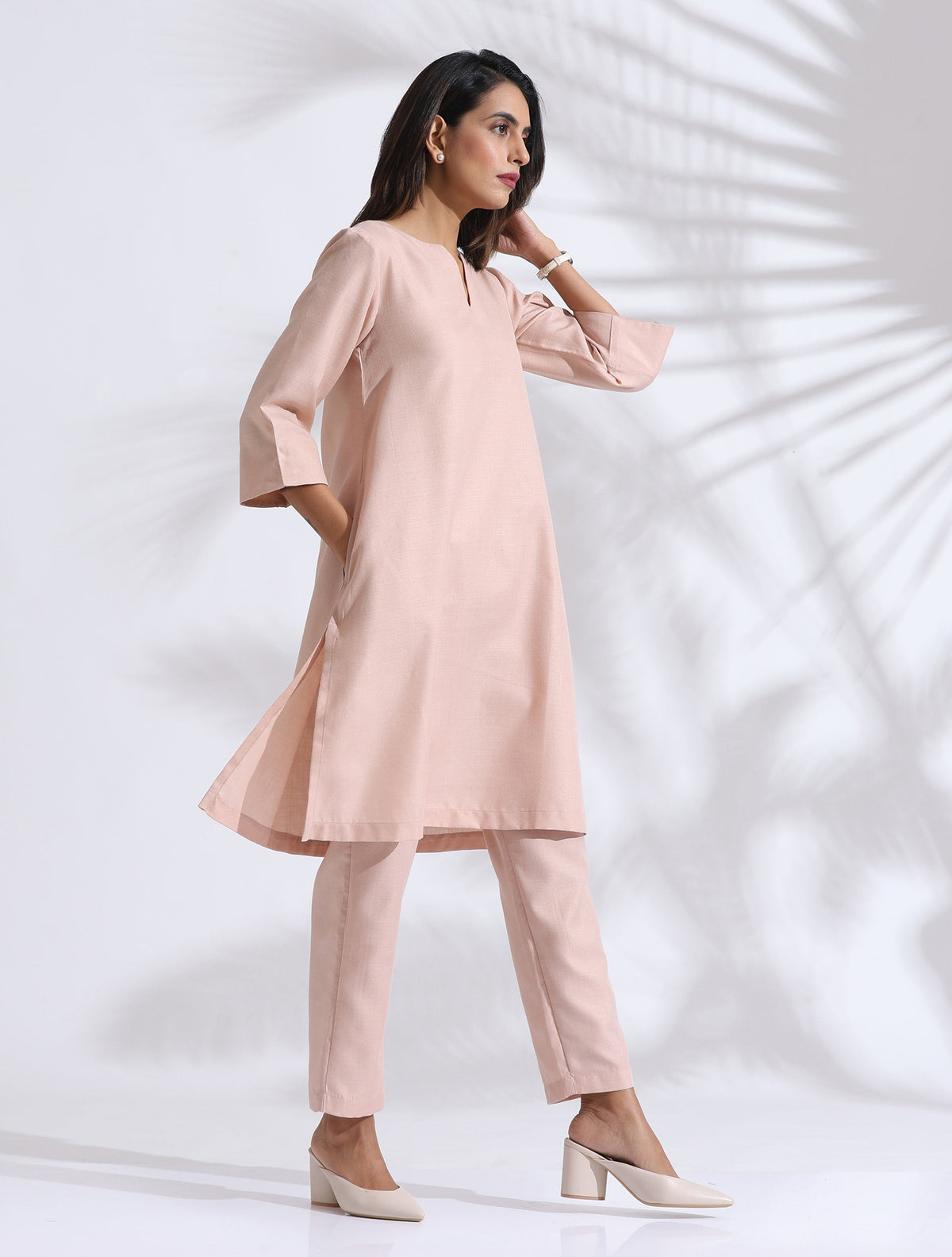 trueBrowns Light Pink Slub Kurta Co-ord Set | Grocsy