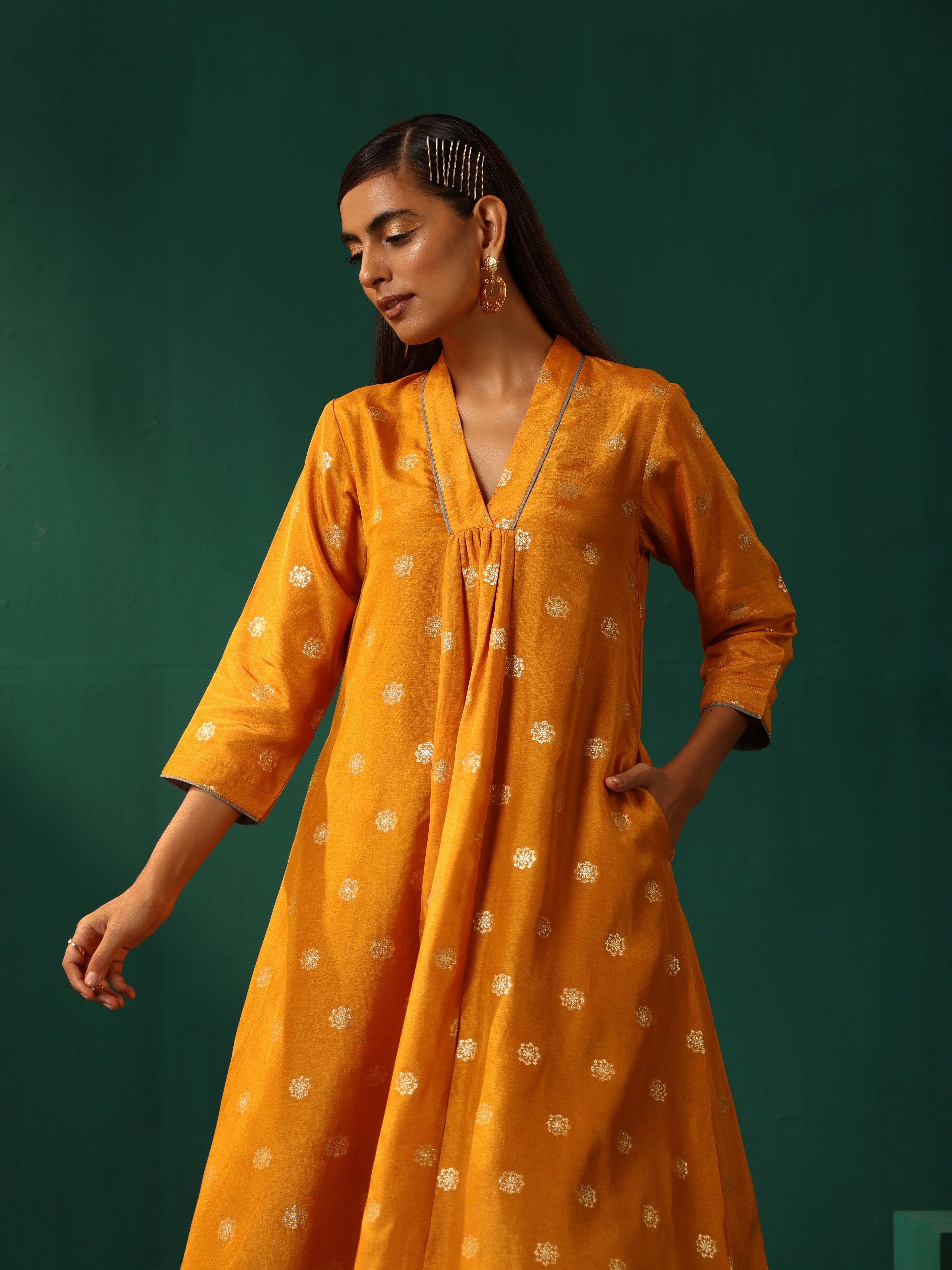 trueBrowns Mustard Geometric Floral Viscose Silk Front Gathered Kurta Pant Set | Grocsy