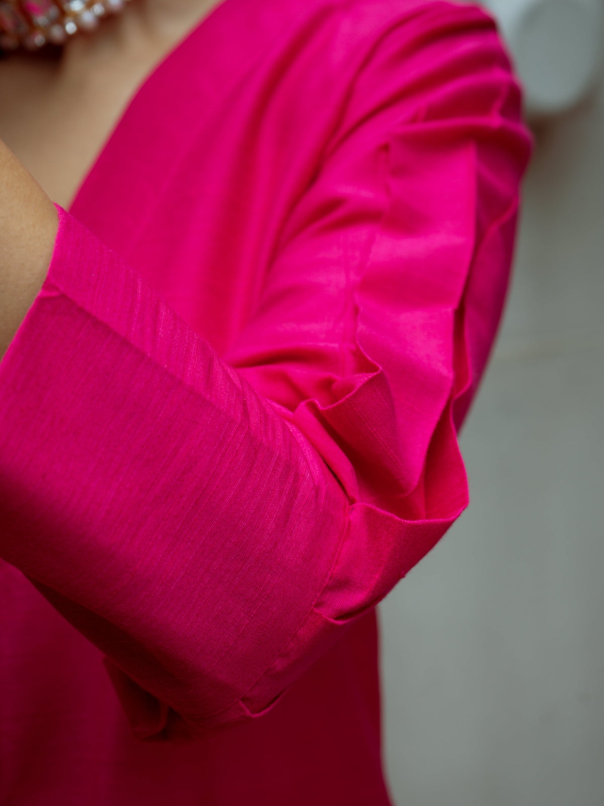 trueBrowns Pink Dupion Silk Puff Sleeve Kurta Pant Set | Grocsy