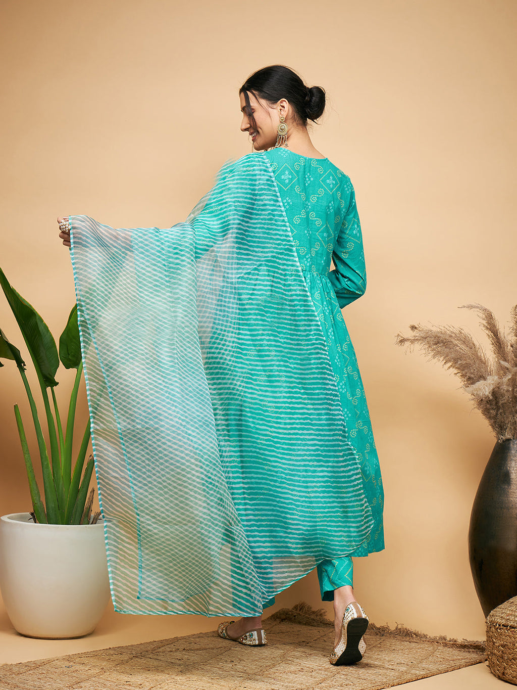InWeave Women's Aqua S Print Alia Cut Gota Work Kurta Set W Aqua Le Du | Grocsy
