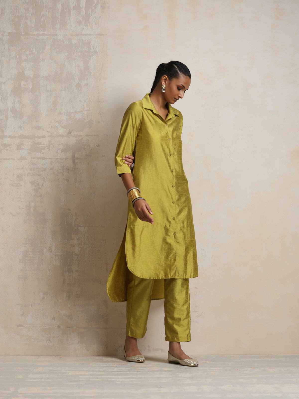 trueBrowns Green Shirt Kurta Set | Grocsy