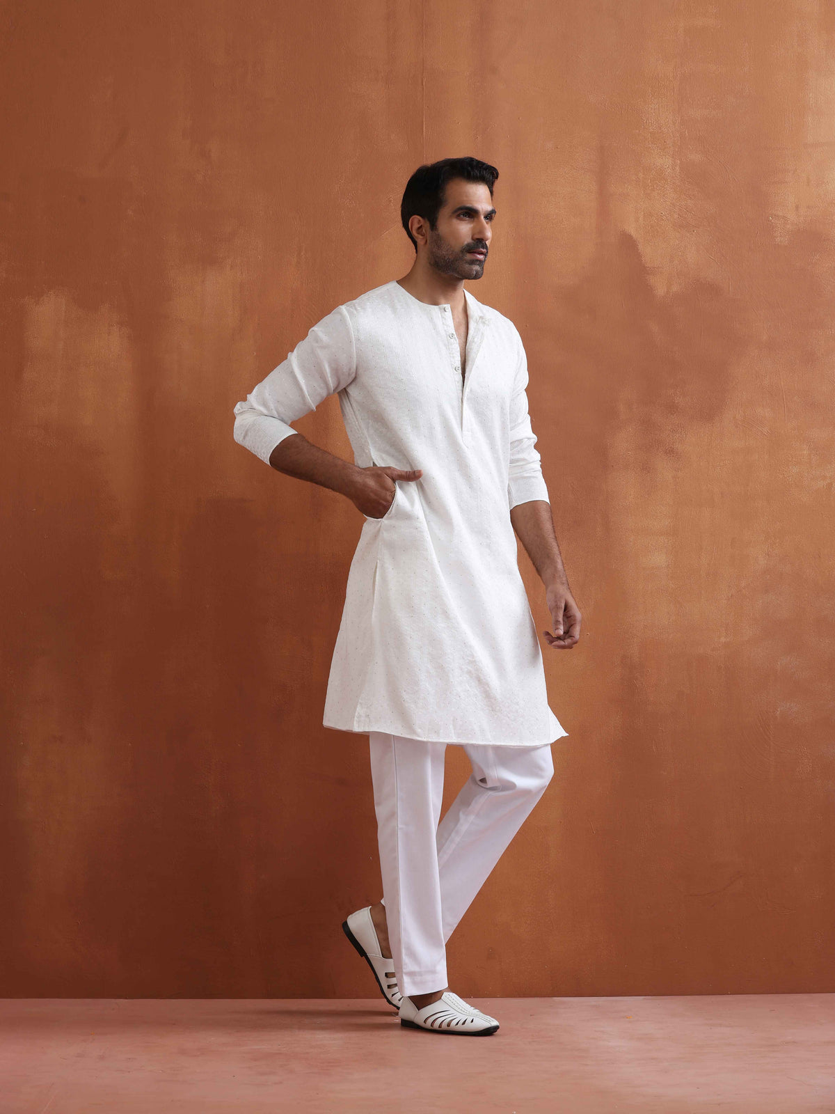 trueBrowns Men's Ivory Sequin Chanderi Kurta | Grocsy