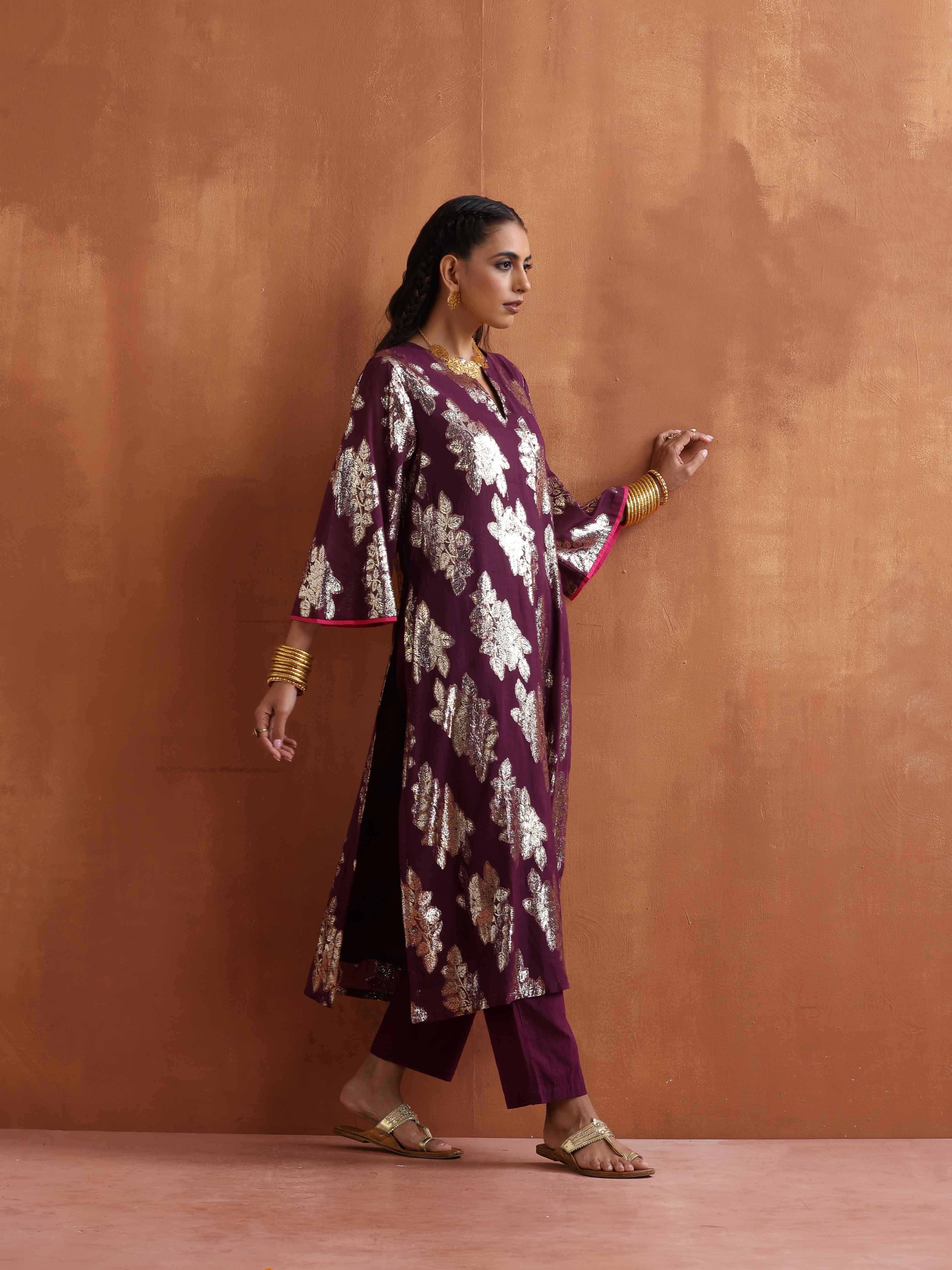 trueBrowns Purple Metallic Straight Kurta Set | Grocsy
