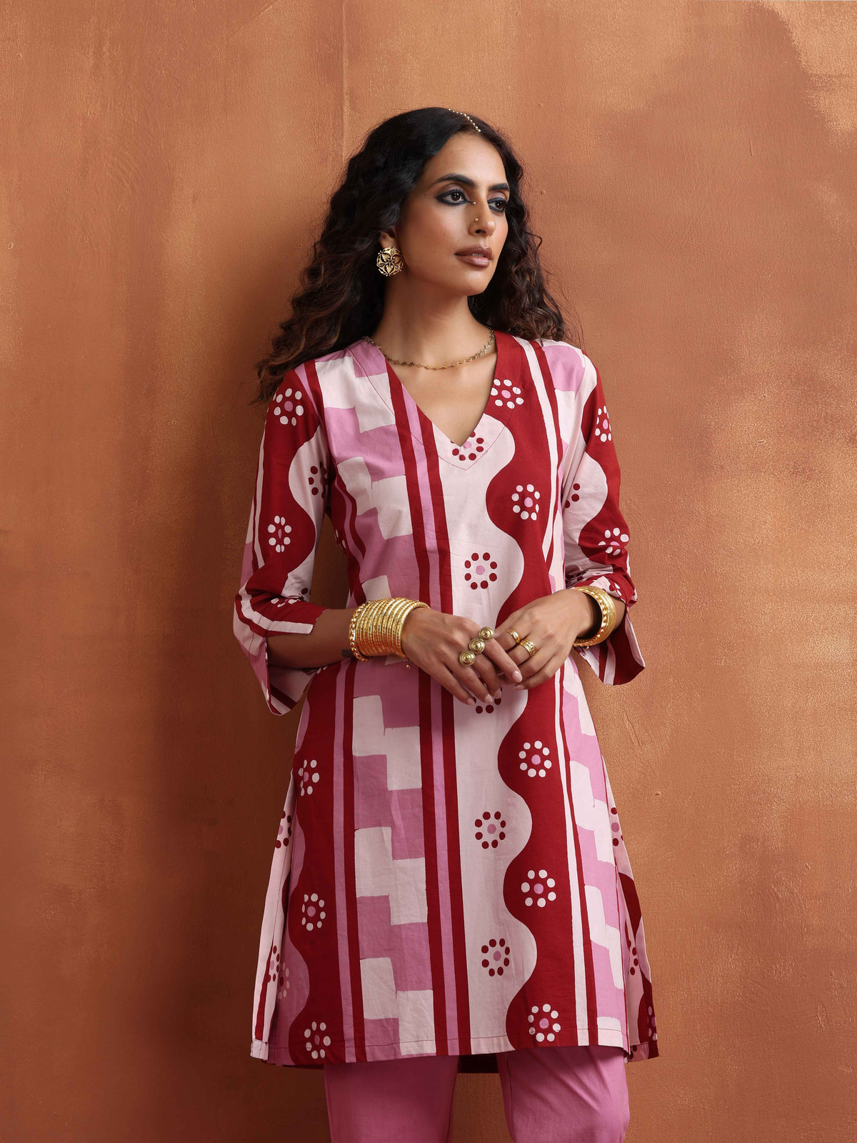 trueBrowns Pink Geometric Print Kurta Co-ord Set | Grocsy