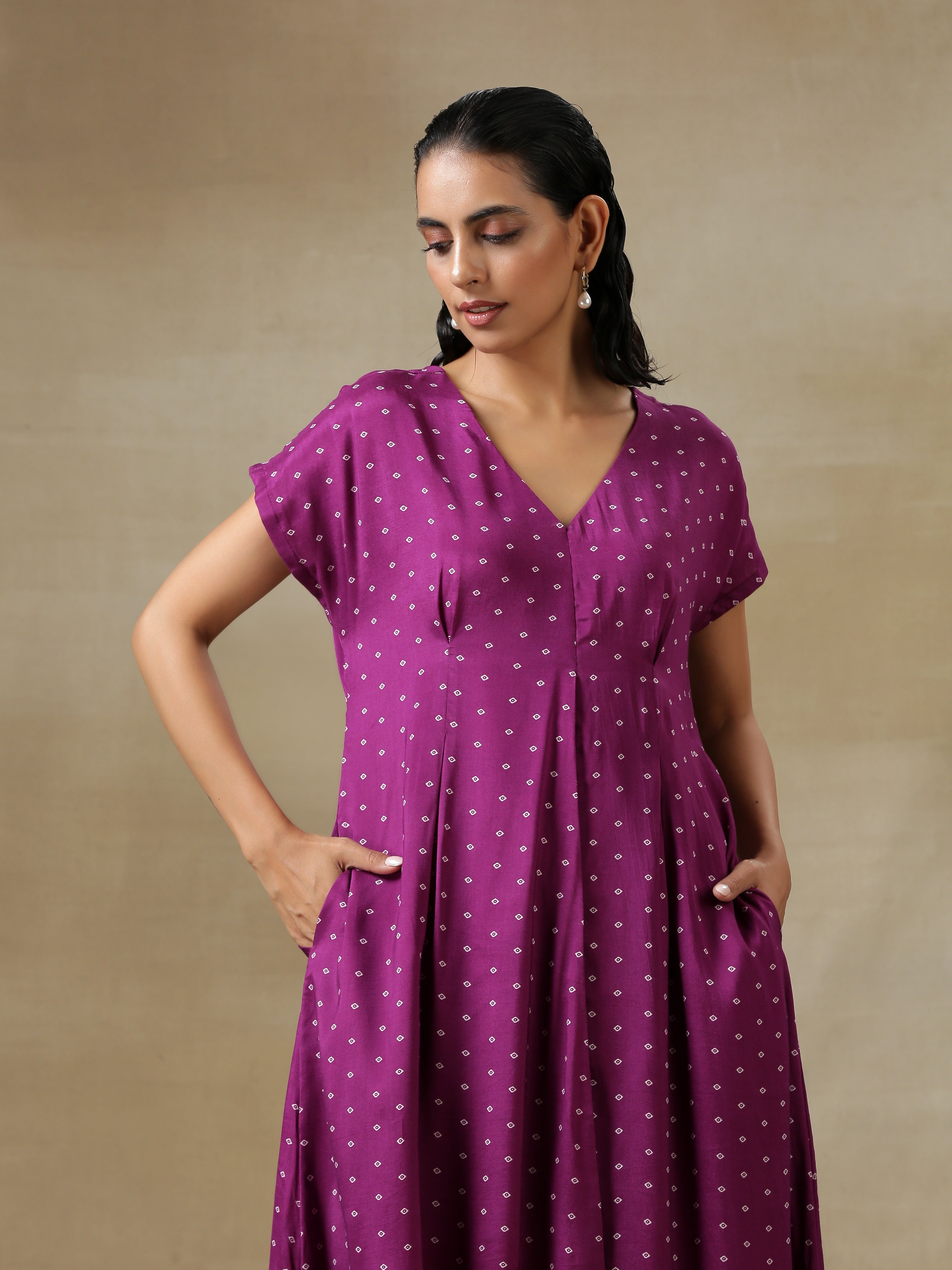 trueBrowns Purple Bandhani Printed Silk Drop Shoulder Kurta Pant Set | Grocsy