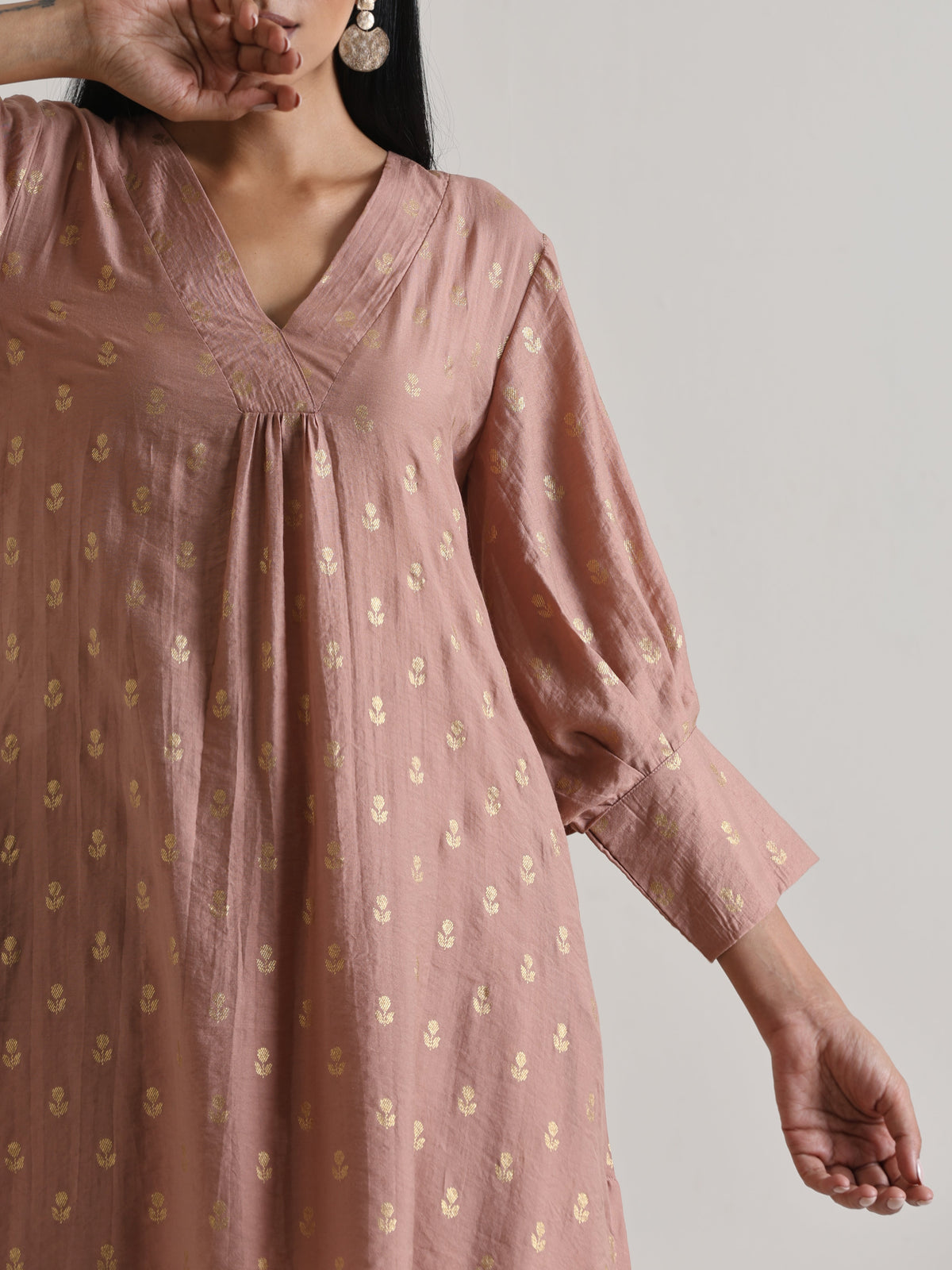trueBrowns Beige Foil Puff Sleeve Kurta Set | Grocsy