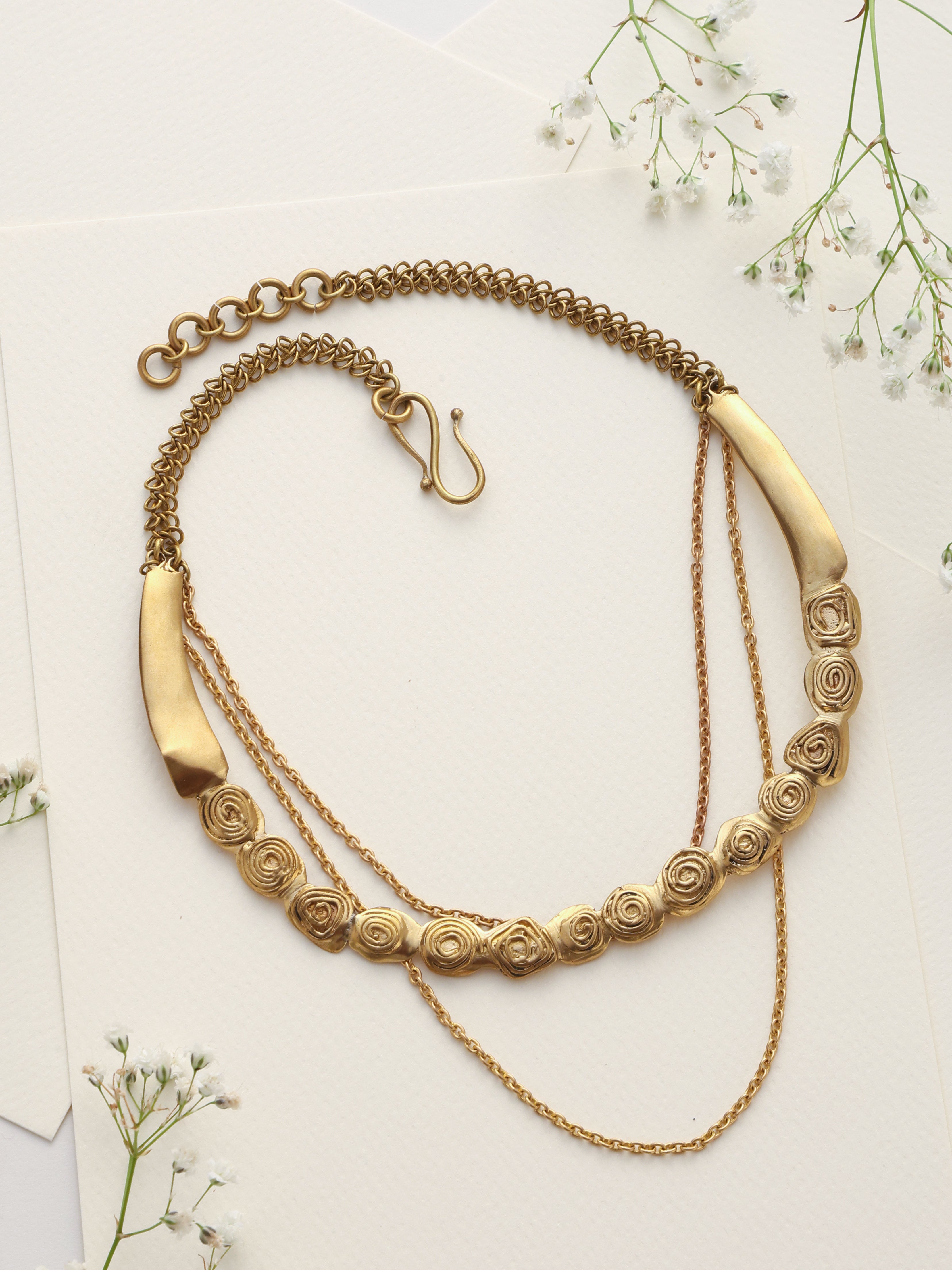 trueBrowns Brass Rose Layererd Necklace | Grocsy
