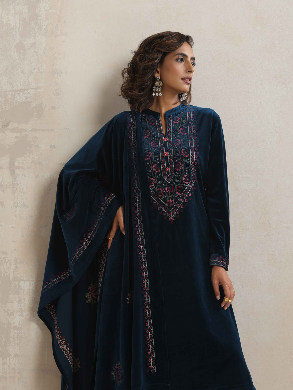 trueBrowns Blue Velvet Floral Embroidered Kurta Pant Dupatta Set | Grocsy