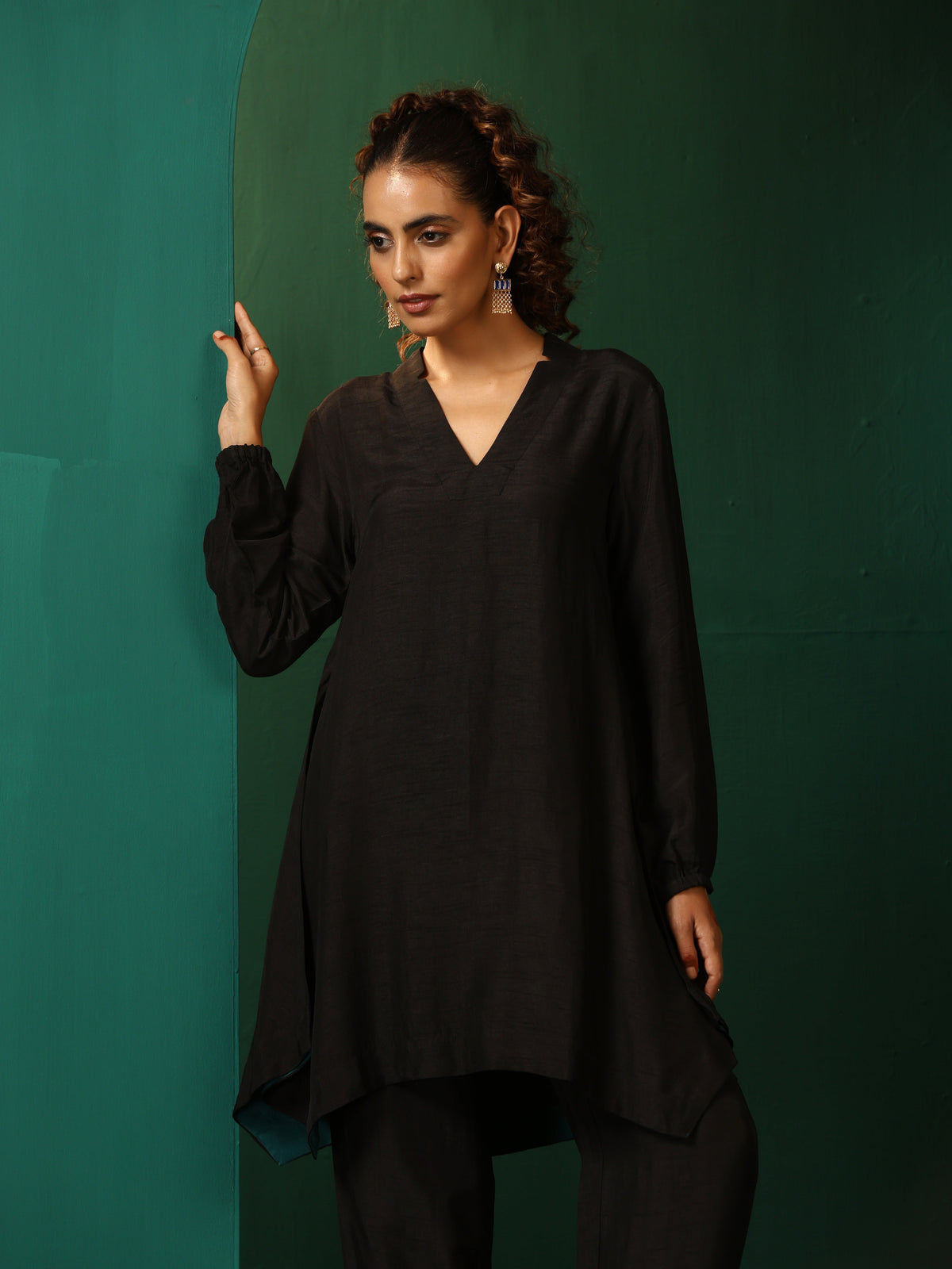 trueBrowns Black Silk Collar Co-ord Set | Grocsy