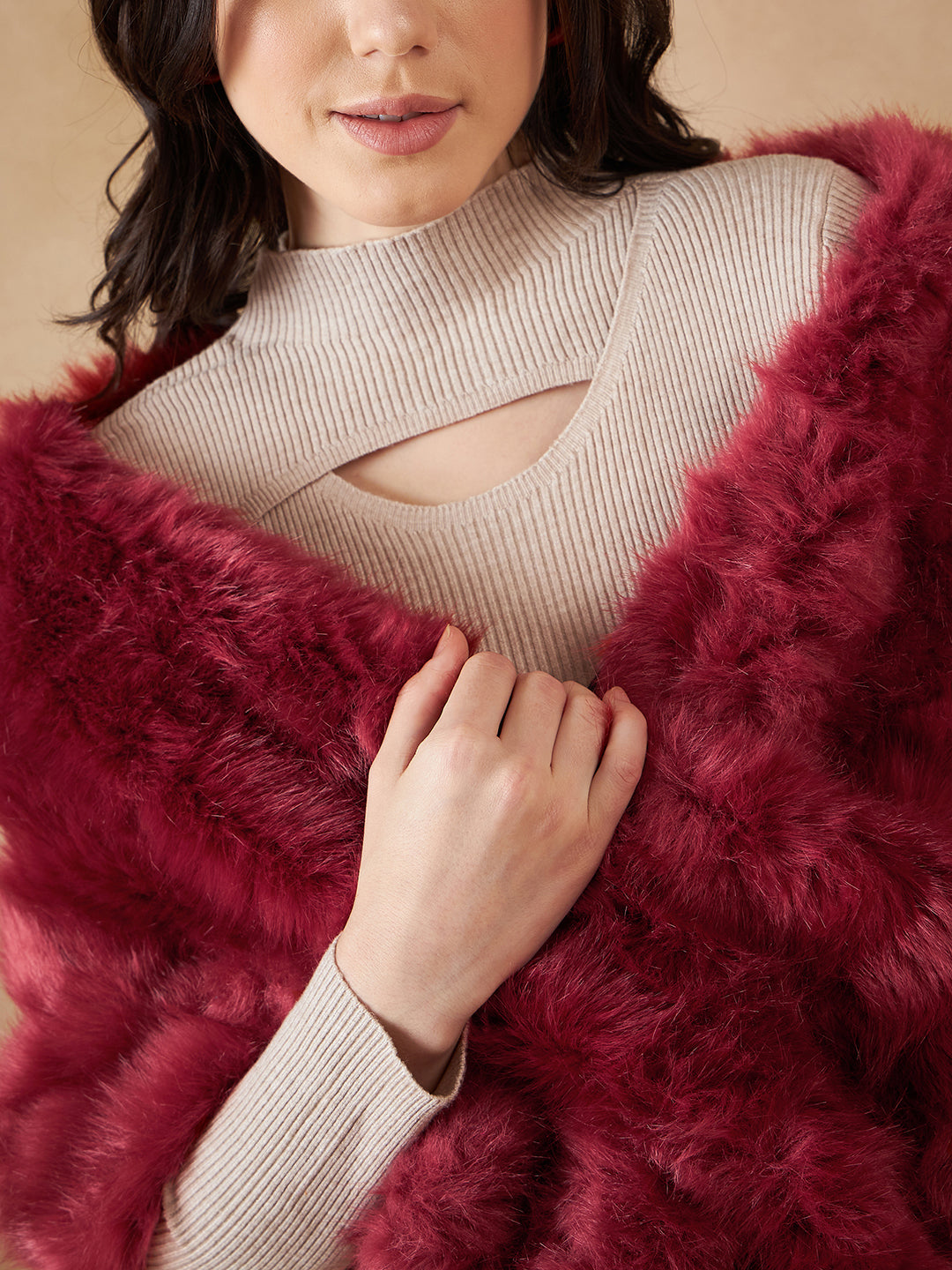 InWeave Women's Bright Rust Fur Cape | Grocsy