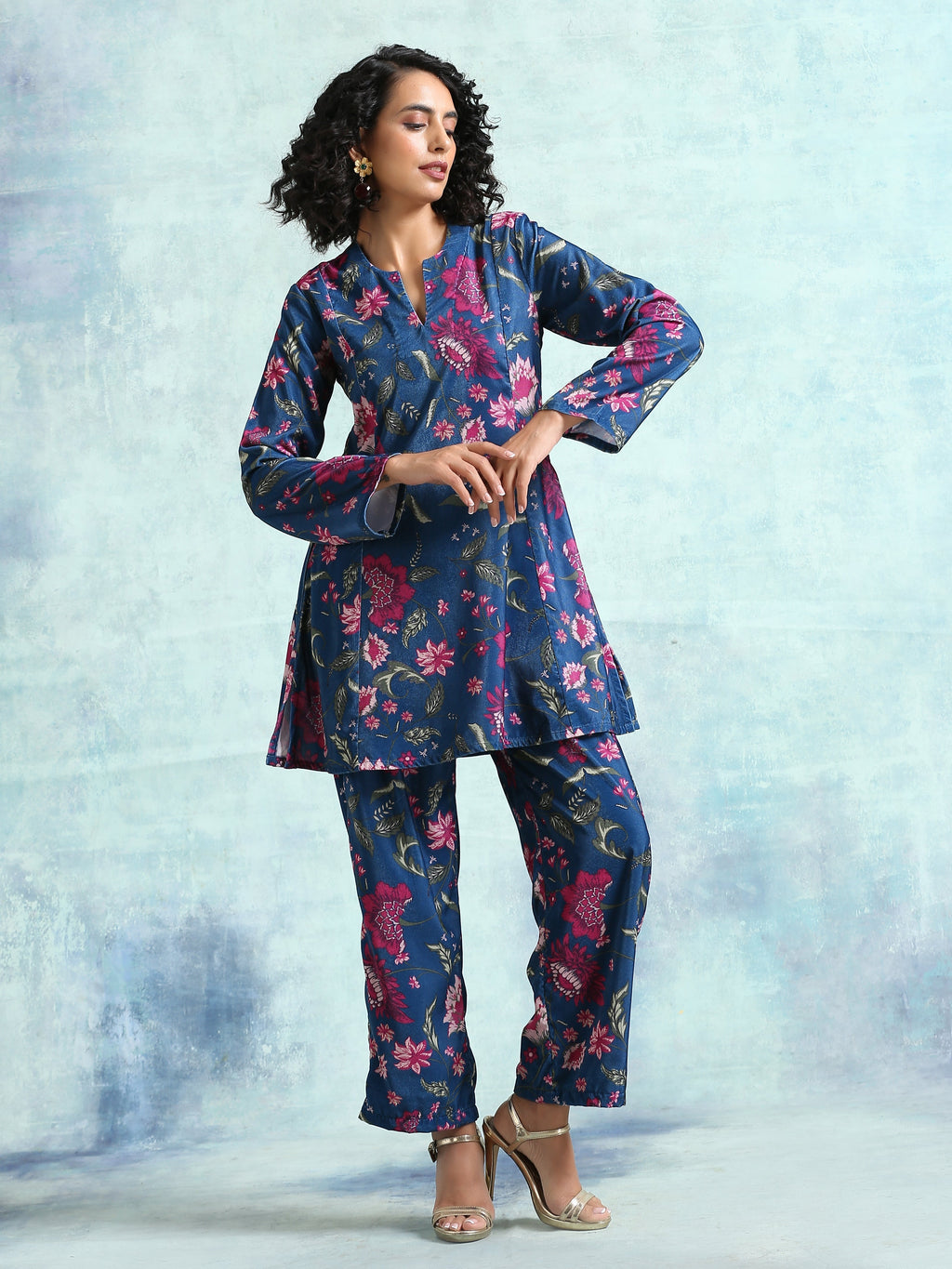 trueBrowns Blue Printed Velvet Co-Ord Set | Grocsy