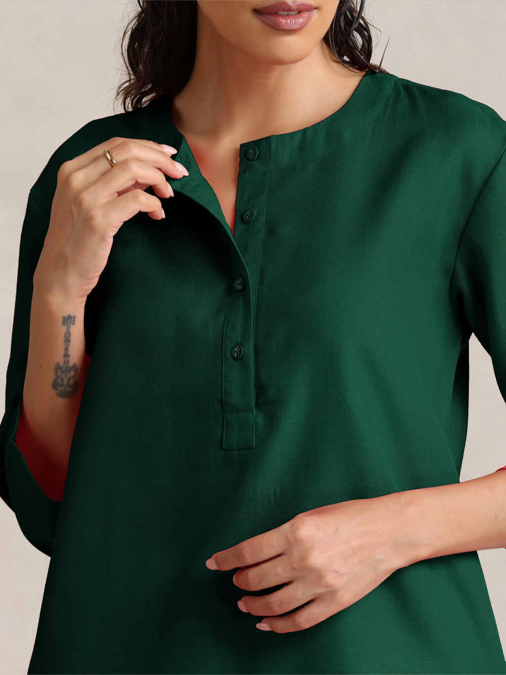 trueBrowns Dark Green Cotton Blend Short Kurta | Grocsy