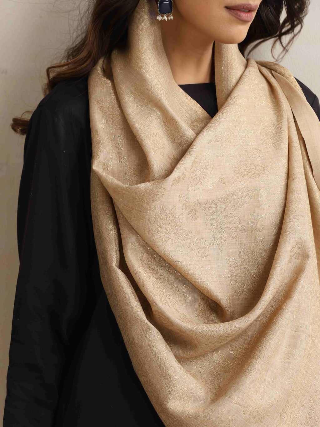 trueBrowns Beige Floral Jaal Woollen Stole | Grocsy