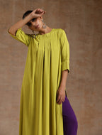 trueBrowns Lime Modal Satin Neck Pleat Kurta Set | Grocsy