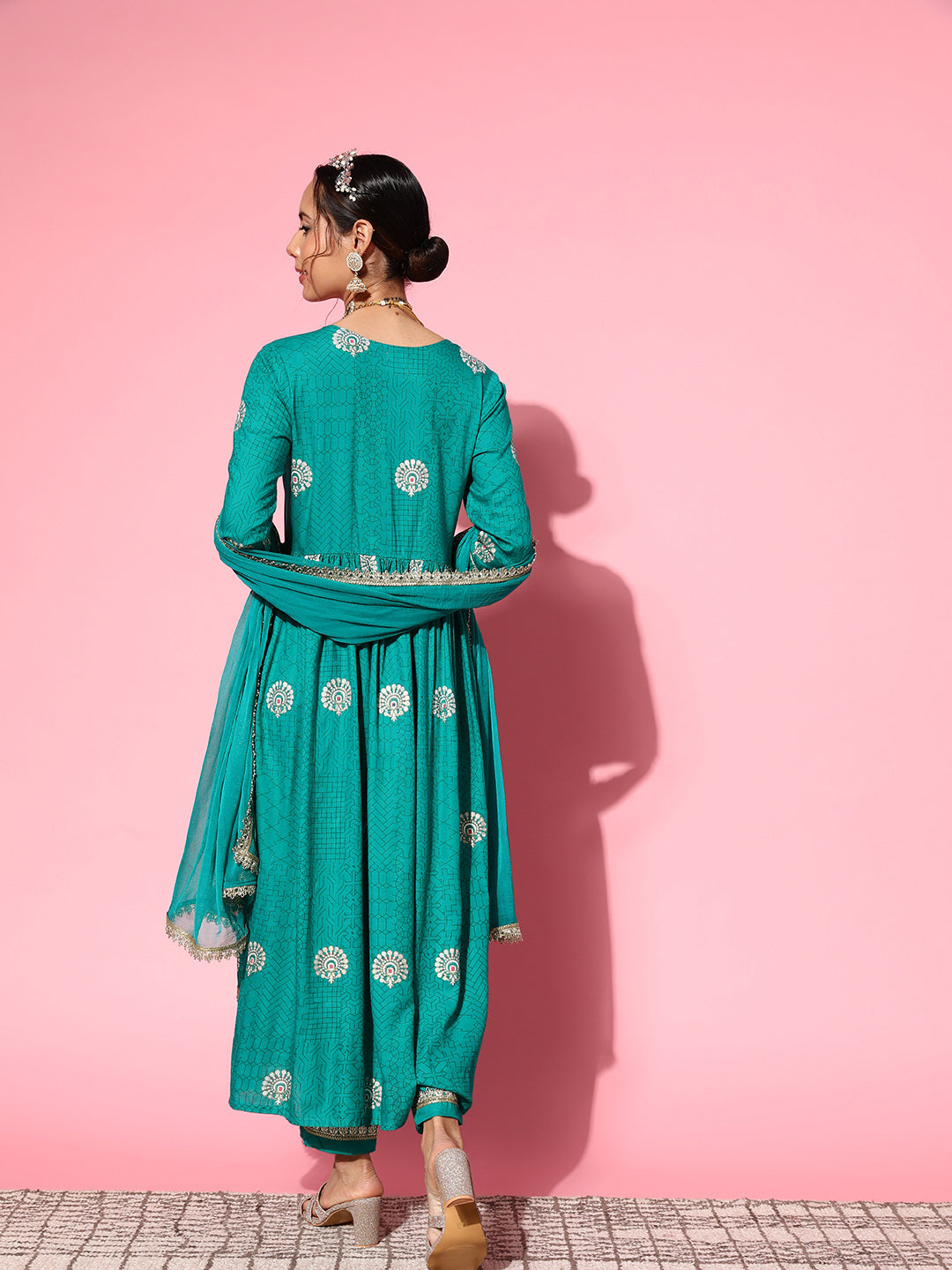 InWeave Women's Teal Nyra Cut Embroidered Kurta Set With Dupatta | Grocsy