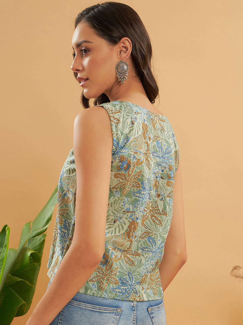 InWeave Dull Green Leaf Floral Print W/U Top | Grocsy