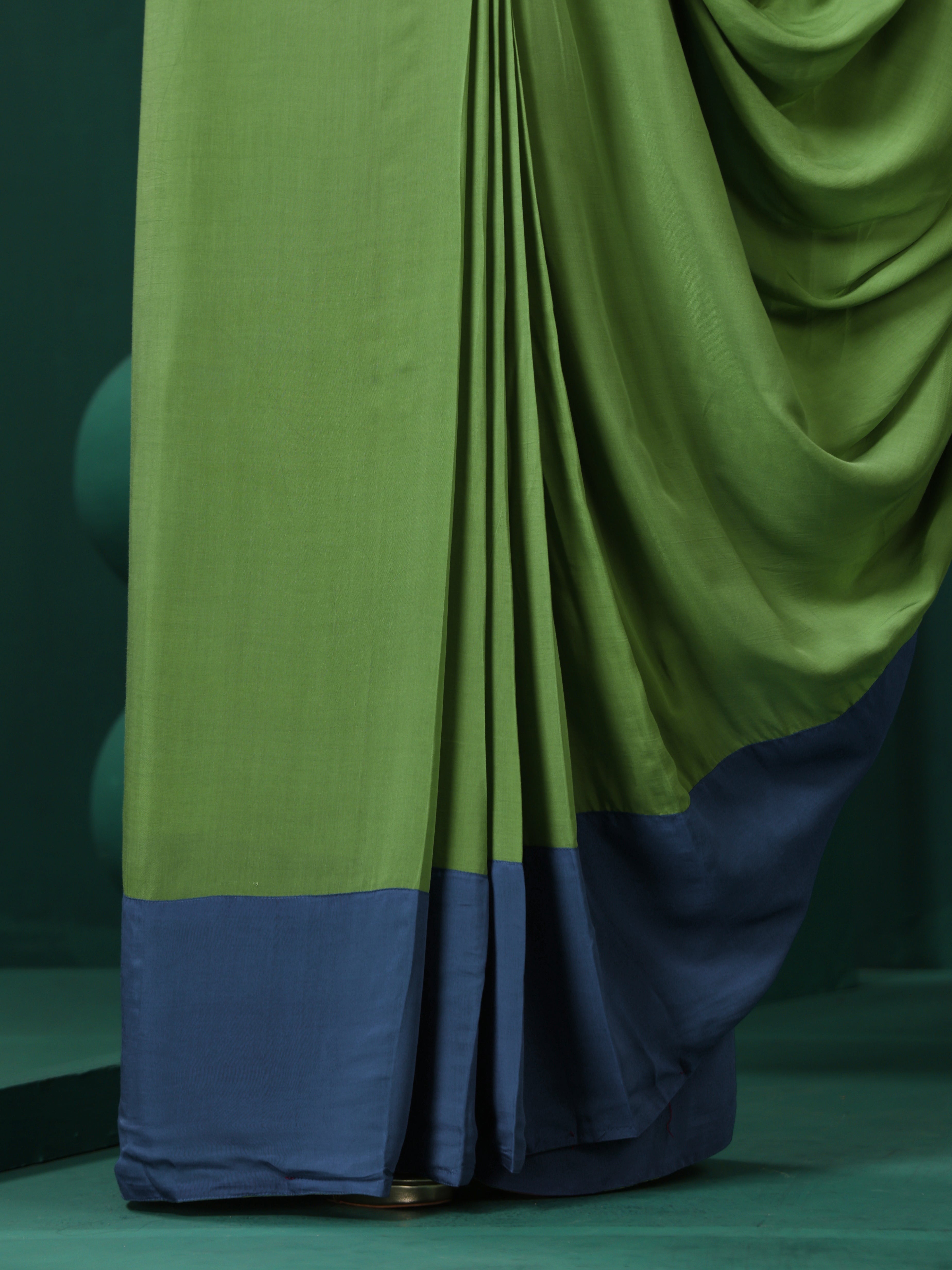 trueBrowns Green Muslin Silk Ready to Wear Saree | Grocsy