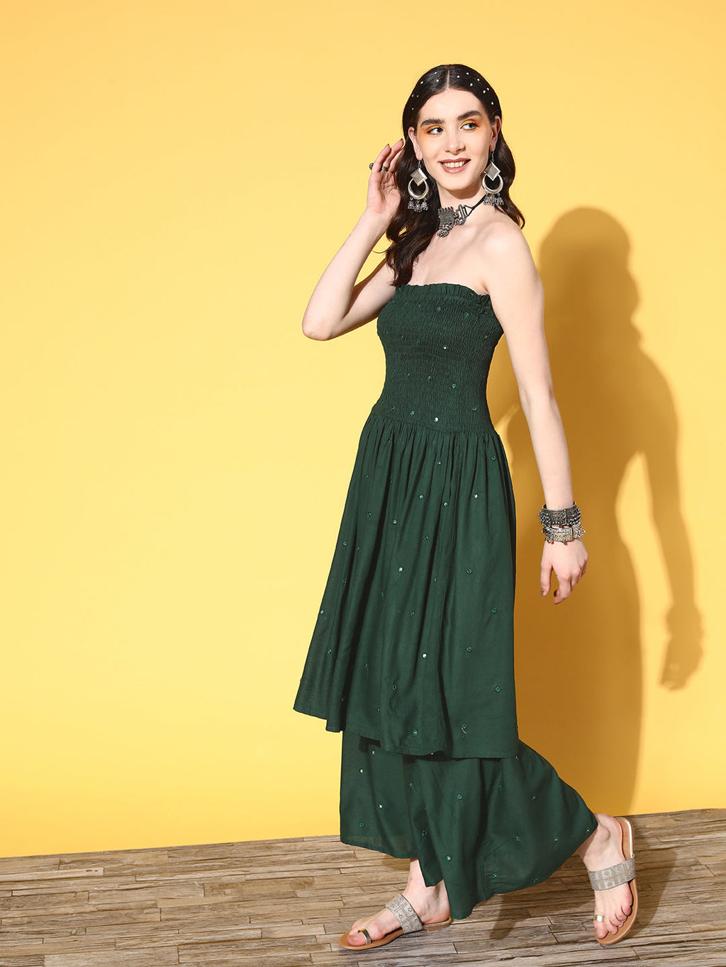 InWeave Women's Green Mirror Work Off Shoulder Kurta Set With Dupatta | Grocsy