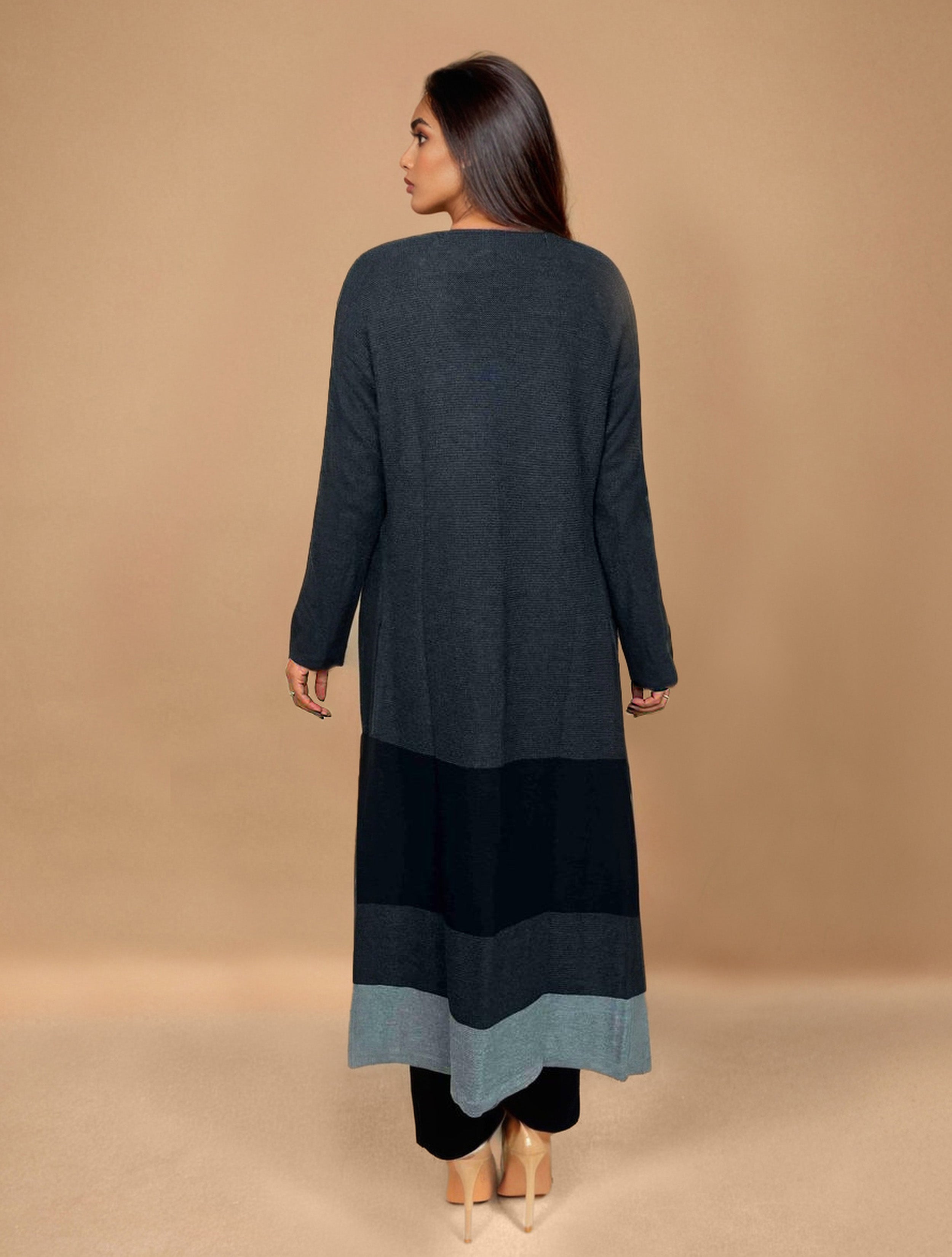trueBrowns Dark Grey Woollen Cape | Grocsy