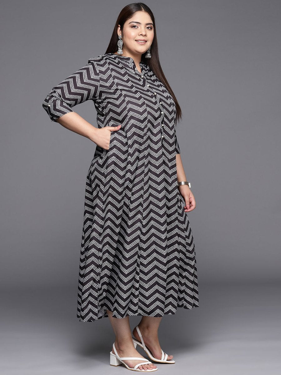 Ahalyaa Plus Size Chevron Print Crepe Mandarin Collar A-line Midi Ethnic Dress | Grocsy