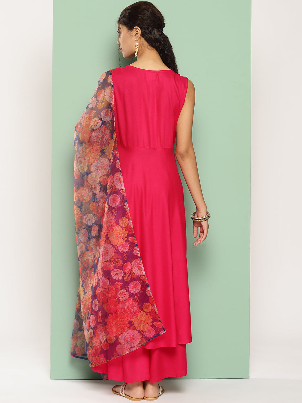 InWeave Women's Fuchsia Sleeveless Kurta Set W Navy Floral Or Dupatta | Grocsy
