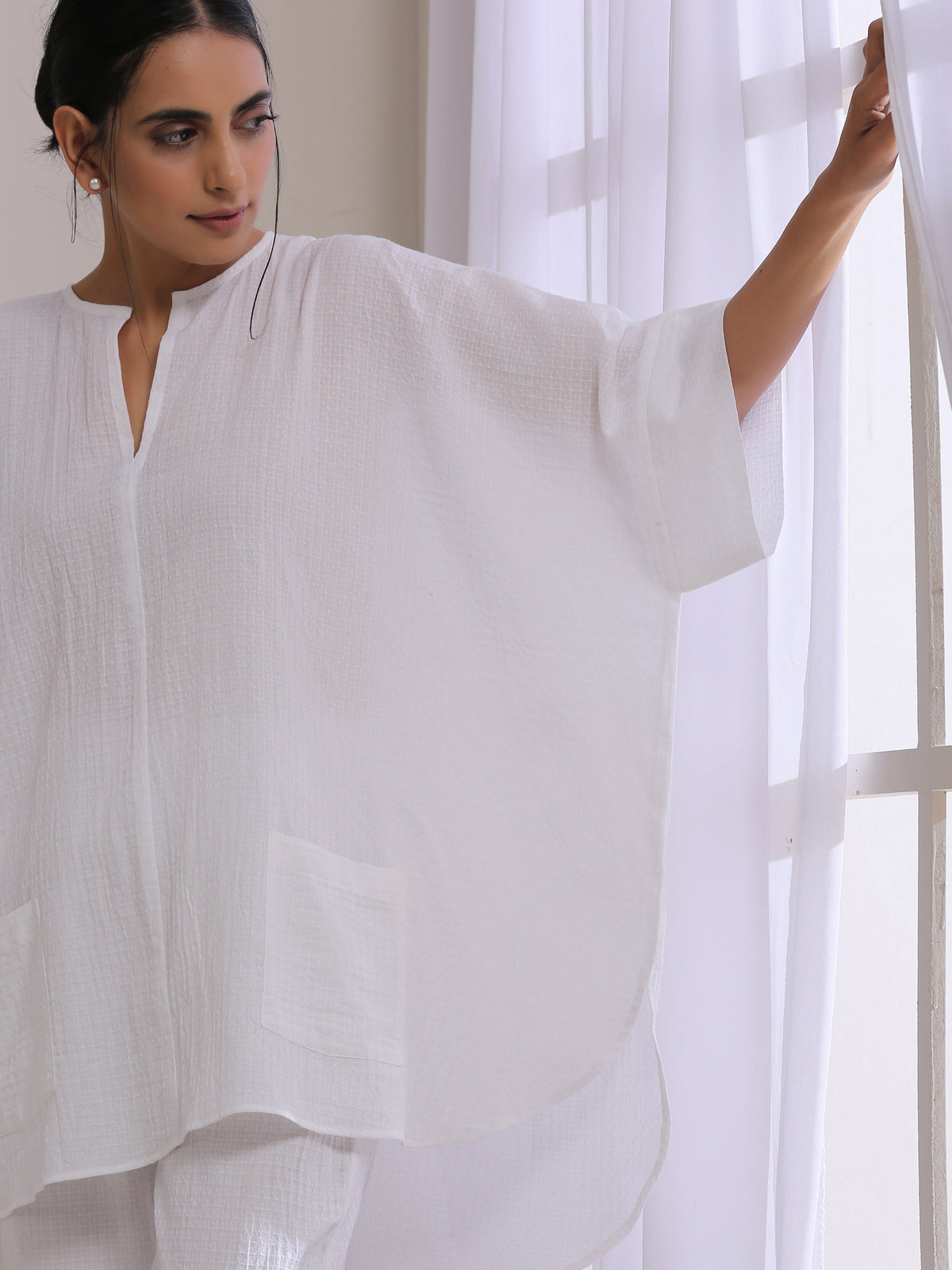 trueBrowns White Dobby Boxy Fit High Low Co-Ord Set | Grocsy