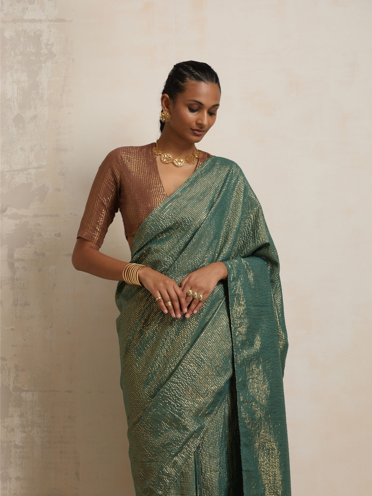 trueBrowns Dark Green Gold Lurex Ready To Wear Saree | Grocsy