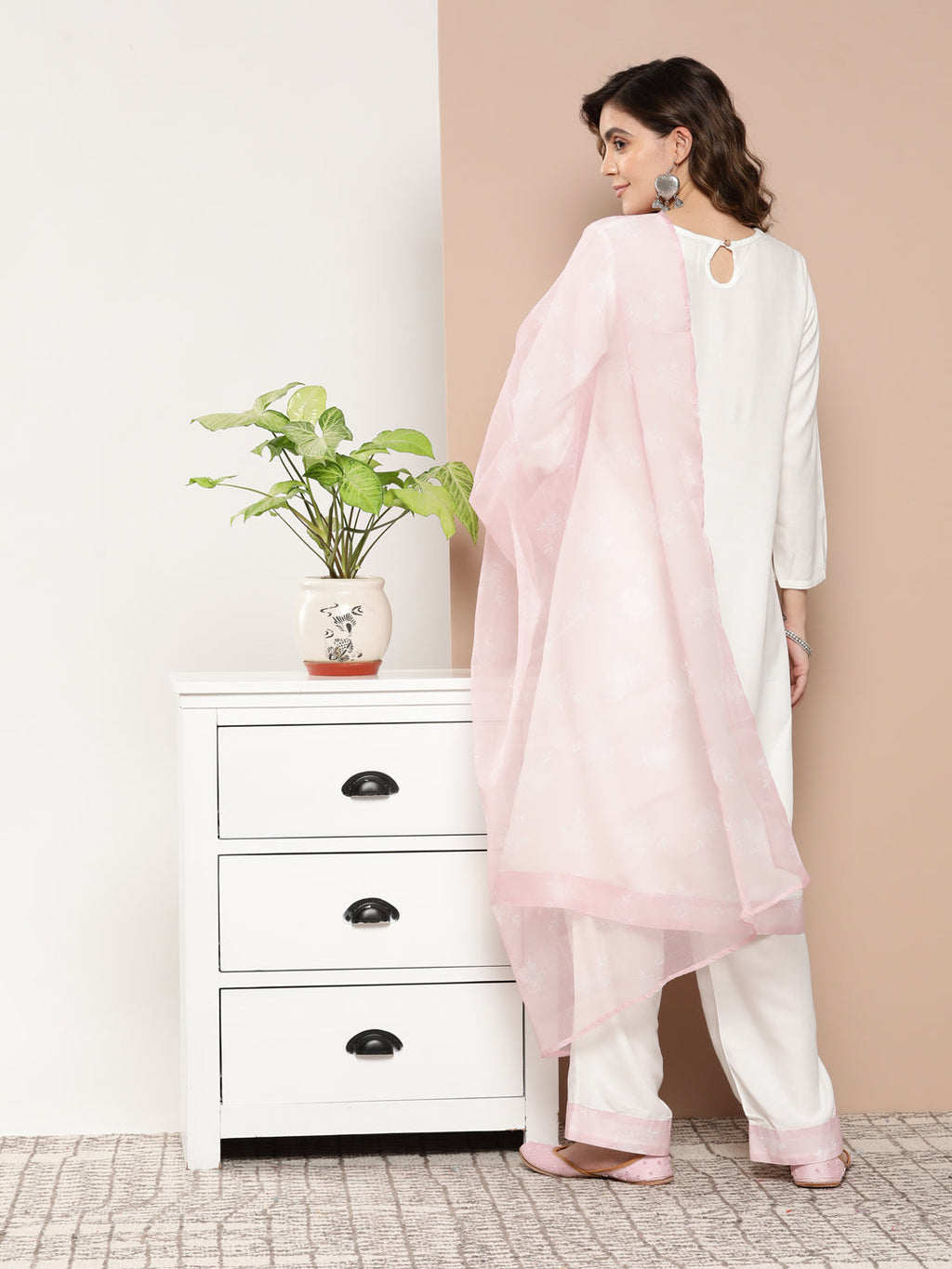 InWeave Women's Cream Straight Kurta Set W Pink White Print Organza Dupatta | Grocsy