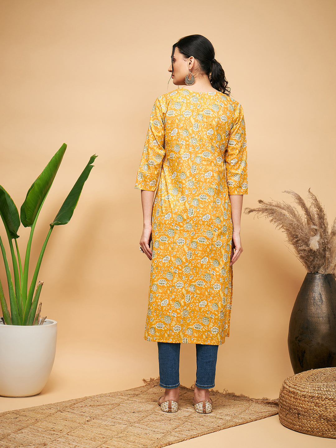 InWeave Women's Yellow Foil Print Gota Straight Kurta | Grocsy
