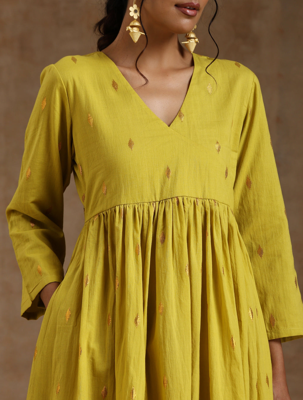 trueBrowns Lime Gold Cotton Kalidar Kurta Set | Grocsy