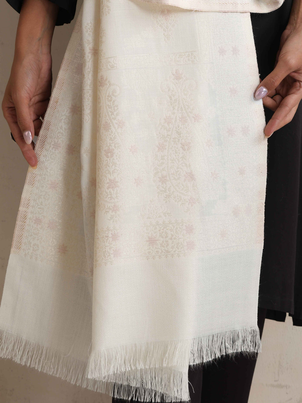 trueBrowns Ivory Gold Woollen Stole | Grocsy
