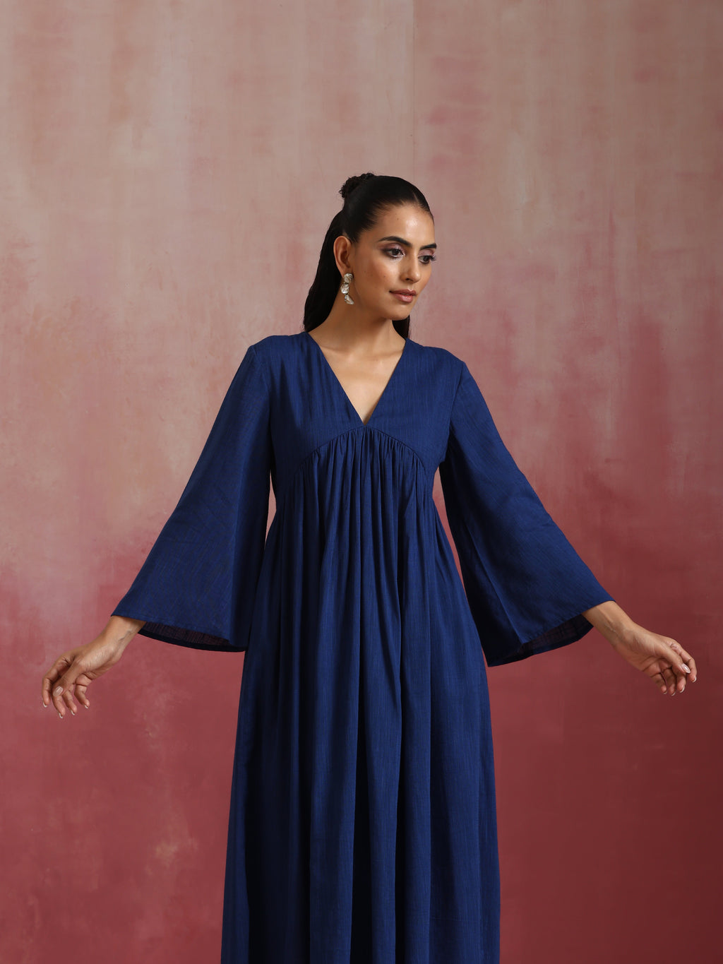 trueBrowns Blue Cotton Dobby Kurta Set | Grocsy