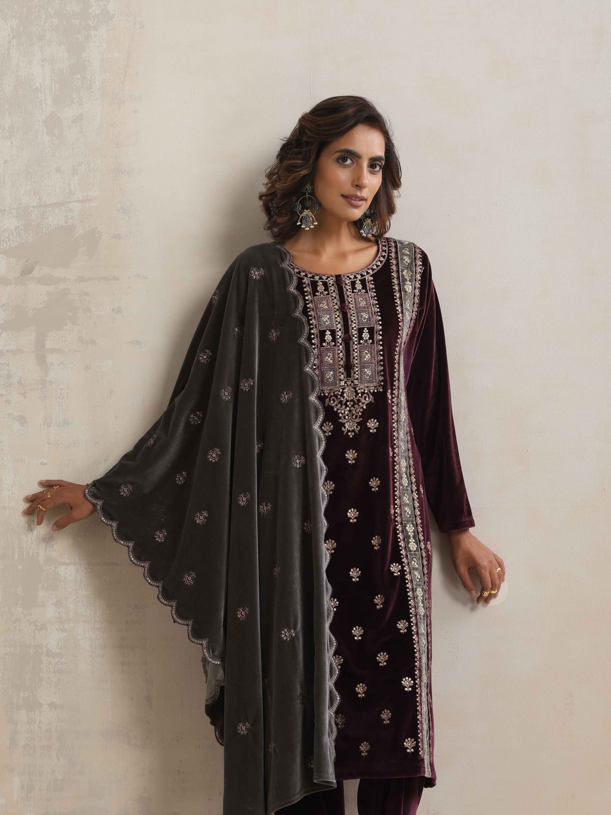 trueBrowns Purple Velvet Embroidered Kurta Pant Dupatta Set | Grocsy