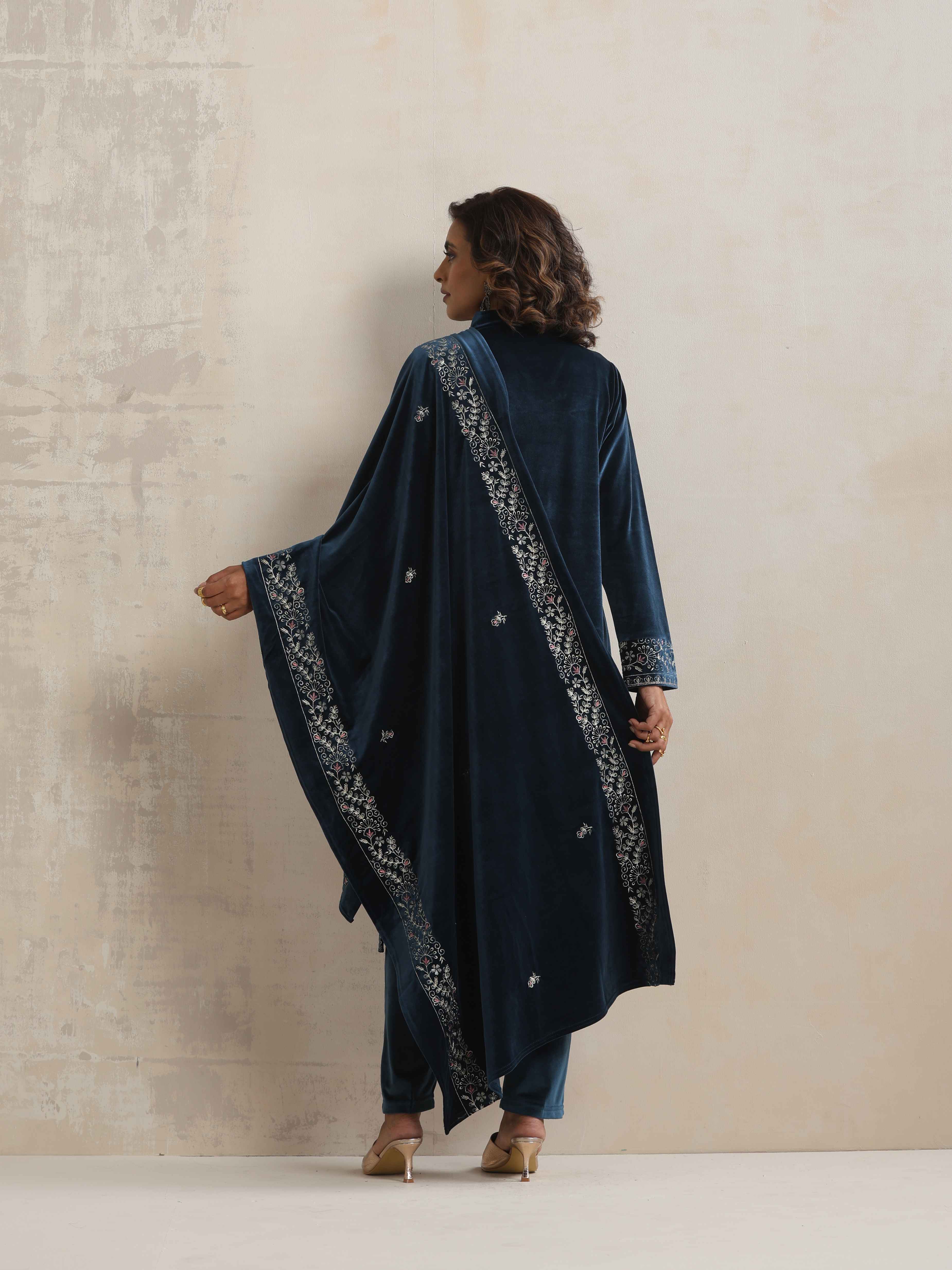 trueBrowns Blue Velvet Embroidered Kurta Pant Dupatta Set | Grocsy