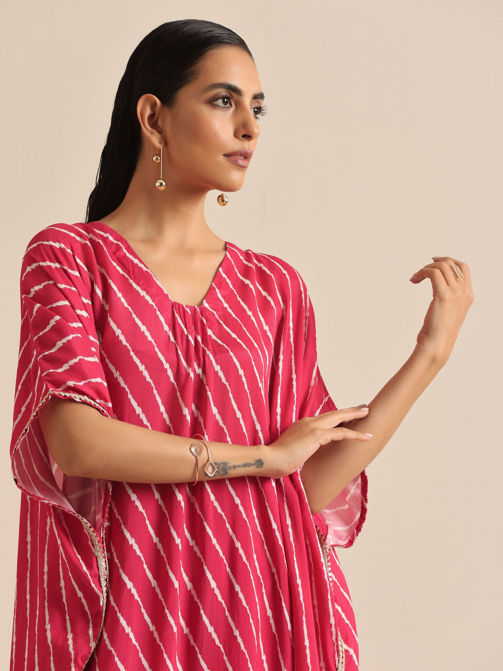 trueBrowns Pink Lehariya Printed Silk Kaftan Pant Set | Grocsy