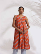 trueBrowns Orange Cotton Print Sleeveless Kurta Set | Grocsy
