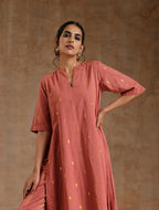 trueBrowns Blush Gold Cotton Relaxed High-Low Kurta Set | Grocsy